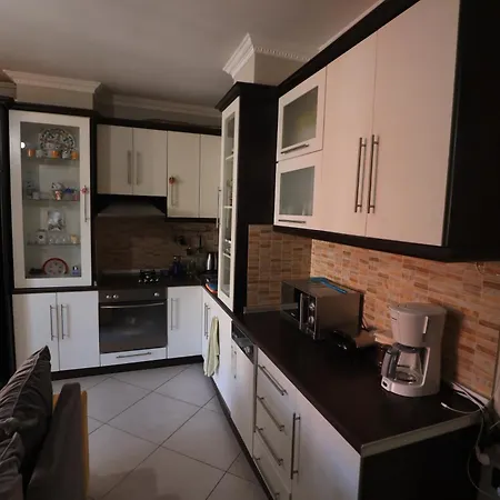 Lakeside Serenity Appartement